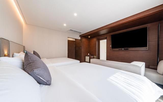 Hound Hotel Gijang Osiria Busan Exteriör bild