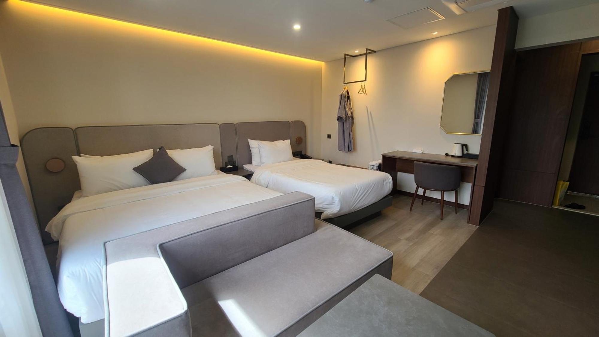 Hound Hotel Gijang Osiria Busan Exteriör bild